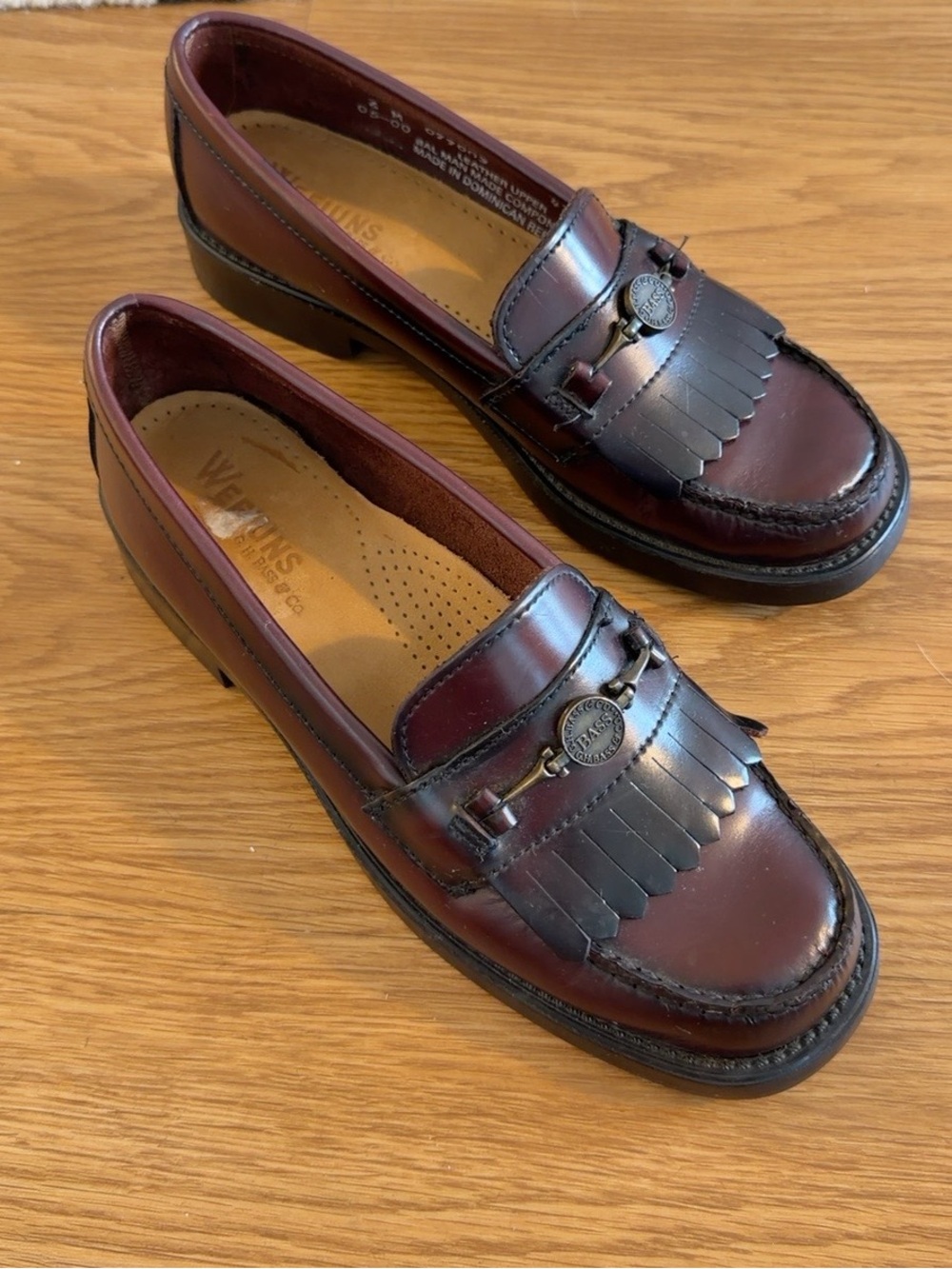 Vintage G.H. Bass Weejuns Burgundy Kiltie Coin Loafers Size 6
